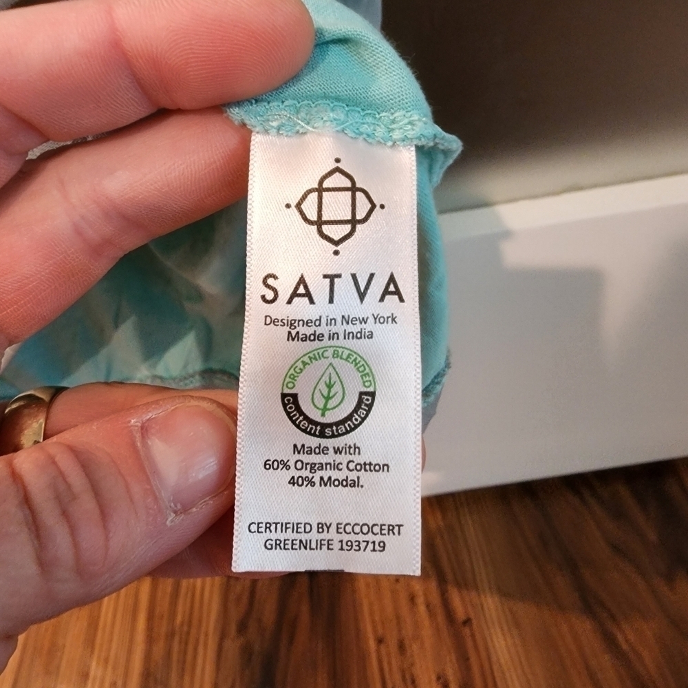 Satva Premium Organic Cotton Padma Tshirt - Picture 2 of 6
